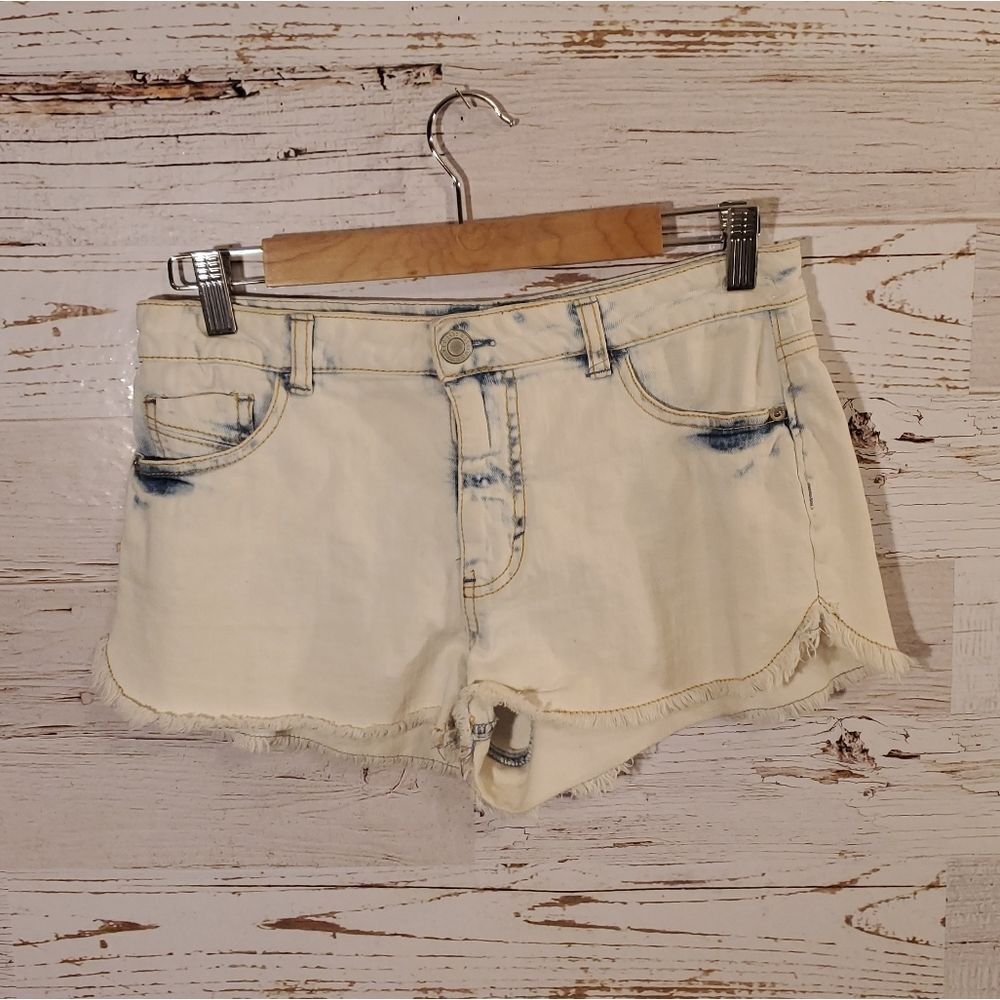 Mossimo Supply Co jean shorts‎
